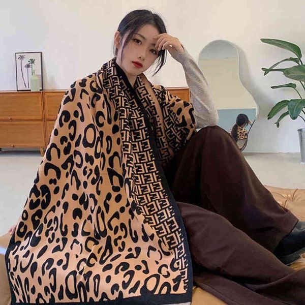 the new design scarf female autumn and winter new imitation cashmere leopard letter double-sided shawl with fashion dual-purpose warm long b, Blue;gray
the new design scarf female autumn and winter new imitation cashmere leopard letter double-sided shawl with fashion dual-purpose warm long b, Blue;gray