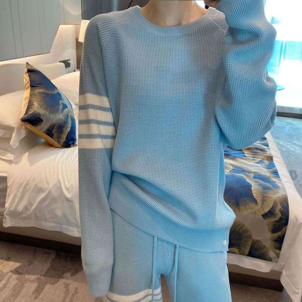 autumn winter new tb stripe knitted waffle arm yarn dyed integrated pullover round neck sweater for men and women, White;black
autumn winter new tb stripe knitted waffle arm yarn dyed integrated pullover round neck sweater for men and women, White;black