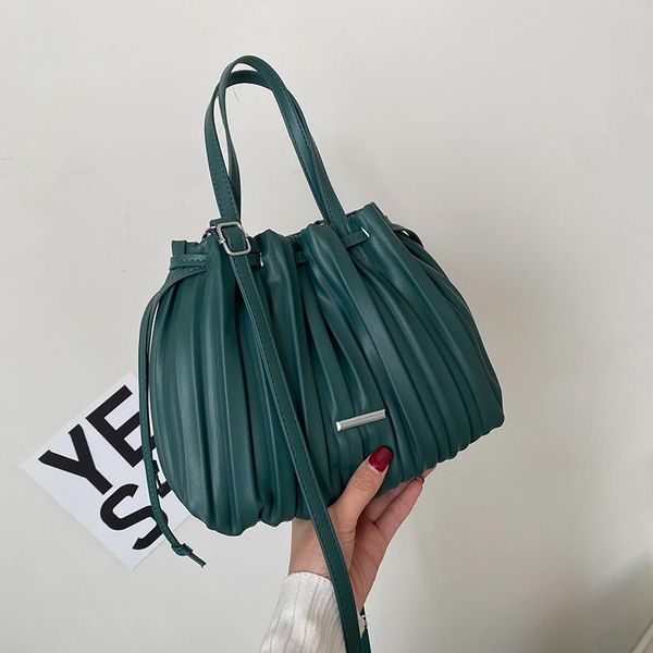 evening bags simple and pure color folds ladies shoulder bag pu soft leather cute handbag fashion all-match
evening bags simple and pure color folds ladies shoulder bag pu soft leather cute handbag fashion all-match