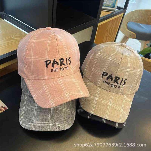 cap spring new men's and women's outdoor korean baseball lattice sunscreen letter lovers casual cap, Black;white
cap spring new men's and women's outdoor korean baseball lattice sunscreen letter lovers casual cap, Black;white