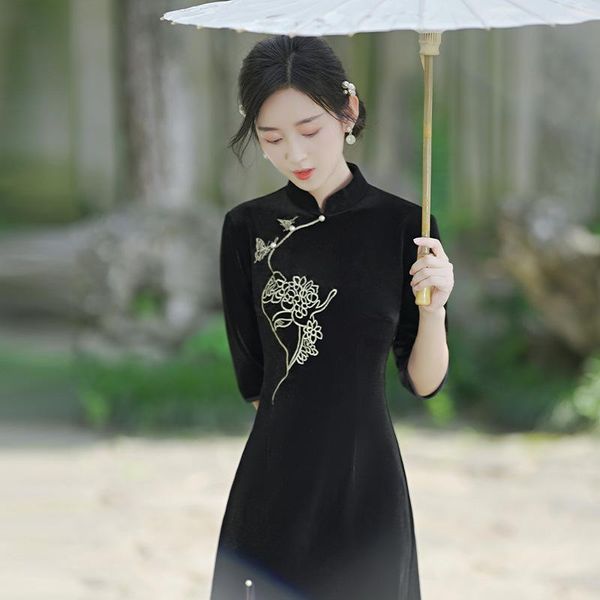 ethnic clothing chinese traditional black embroidery velvet cheongsam women vintage long sleeve a-line qipao vestidos, Red
ethnic clothing chinese traditional black embroidery velvet cheongsam women vintage long sleeve a-line qipao vestidos, Red