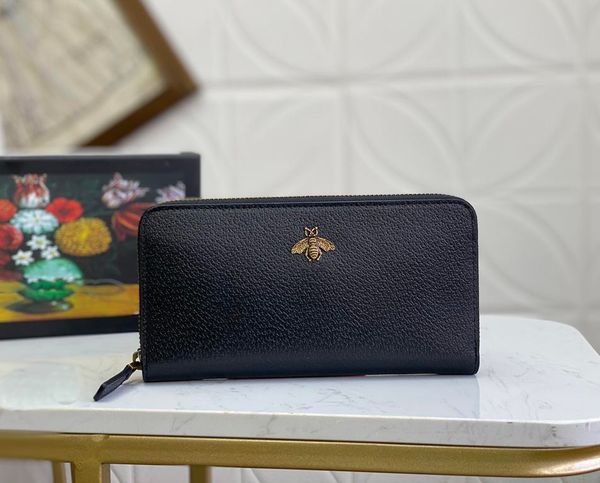 2021 fashion designers wallets luxurys mens women leather bags classic bee tiger snake letters purses original box digram card holder 428736, Red;black
2021 fashion designers wallets luxurys mens women leather bags classic bee tiger snake letters purses original box digram card holder 428736, Red;black