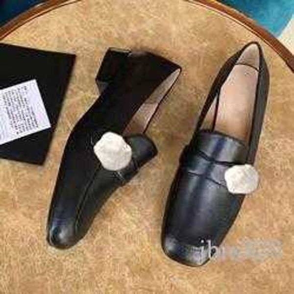 classic women flat designer dress shoes 100% authentic cowhide metal buckle lady leather letter casual shoe mules princetown trample lazy, Black
classic women flat designer dress shoes 100% authentic cowhide metal buckle lady leather letter casual shoe mules princetown trample lazy, Black