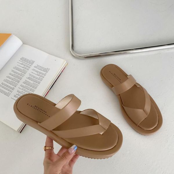 slippers shoes woman 2021 female luxury slides lady low rubber flip flops designer flat girl summer hawaiian hoof heels fret, Black
slippers shoes woman 2021 female luxury slides lady low rubber flip flops designer flat girl summer hawaiian hoof heels fret, Black
