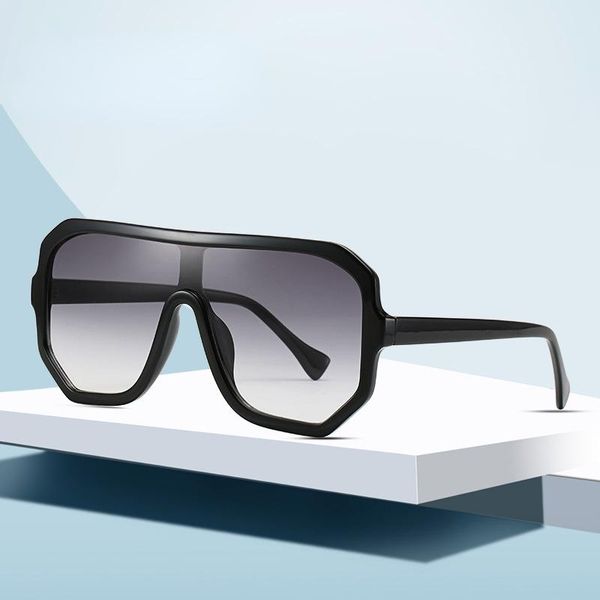 sunglasses personality 2070 european and american trend men women fashion, White;black
sunglasses personality 2070 european and american trend men women fashion, White;black