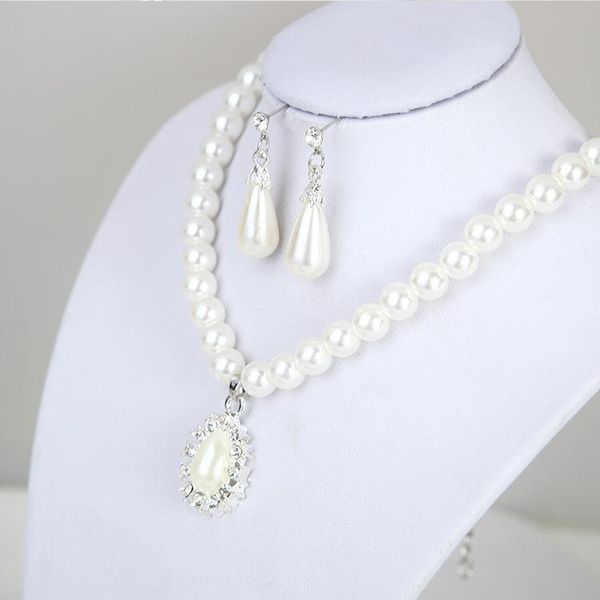 Earrings & Necklace Pearl Two Sets Of Droplets With Diamonds Bridal Set European And American Fashion Trendy Jewelry Female, Silver
Earrings & Necklace Pearl Two Sets Of Droplets With Diamonds Bridal Set European And American Fashion Trendy Jewelry Female, Silver