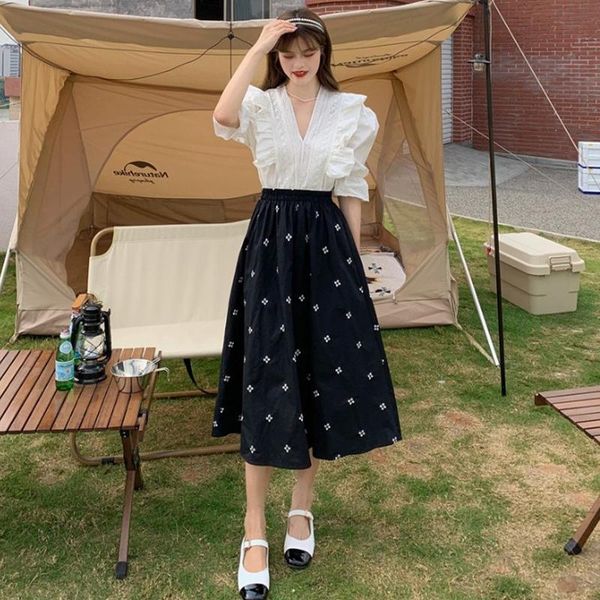 summer crushed flower skirt umbrella skirts women, Black 
summer crushed flower skirt umbrella skirts women, Black