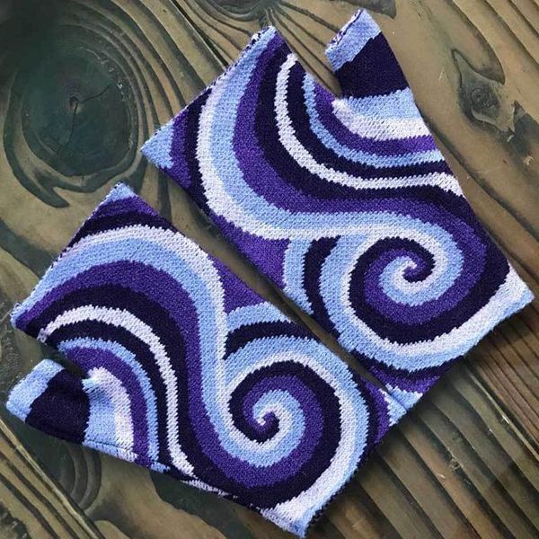 five fingers gloves fashion lady mittens handmade embroidery autumn winter bee floret women' warm wool knitted adult, Blue;gray
five fingers gloves fashion lady mittens handmade embroidery autumn winter bee floret women' warm wool knitted adult, Blue;gray