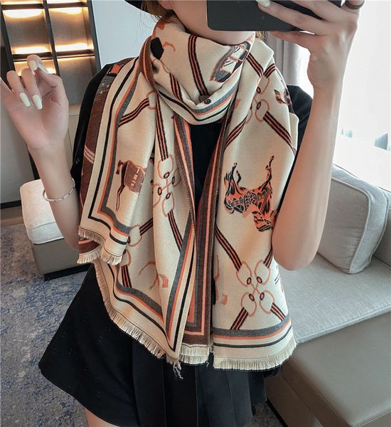 2021 and new imitation cashmere scarf classic pattern warp knitted double-sided shawl women's warm bib, Blue;gray
2021 and new imitation cashmere scarf classic pattern warp knitted double-sided shawl women's warm bib, Blue;gray