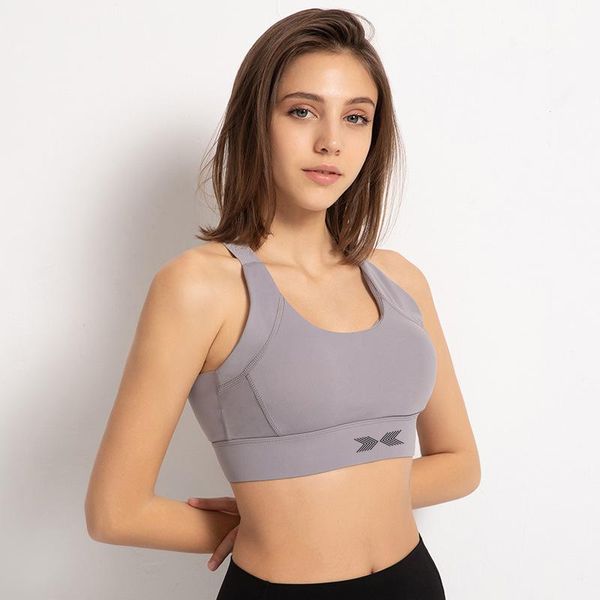 gym clothing seamless yoga sports bra women push up swedish fall workout fitness crop vest-type exercise sport brassiere 2021, White;black
gym clothing seamless yoga sports bra women push up swedish fall workout fitness crop vest-type exercise sport brassiere 2021, White;black
