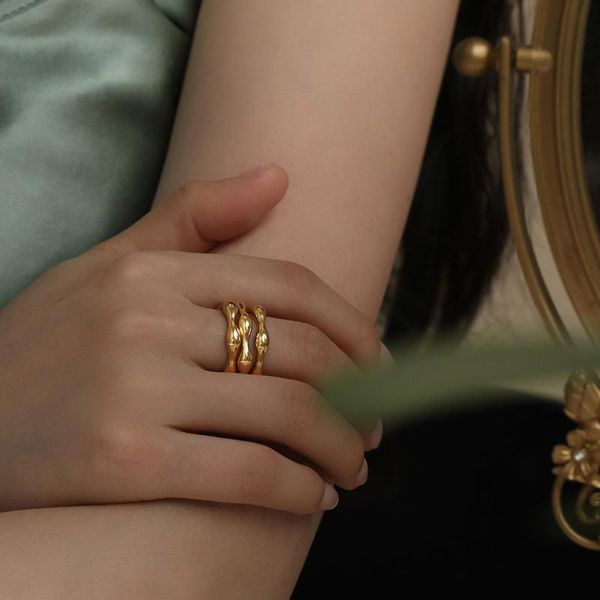 cluster rings delicate flower ring for women gold fashion wedding band stackable layered style wave trendy female jewelry gifts 2021, Golden;silver
cluster rings delicate flower ring for women gold fashion wedding band stackable layered style wave trendy female jewelry gifts 2021, Golden;silver