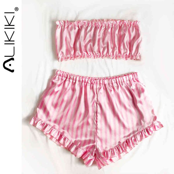 women 2pcs pink pajamas tube shorts set sleeveless satin silk pajama set cute sleepwear ladies pjs home suit pj para mujer, Black;red
women 2pcs pink pajamas tube shorts set sleeveless satin silk pajama set cute sleepwear ladies pjs home suit pj para mujer, Black;red