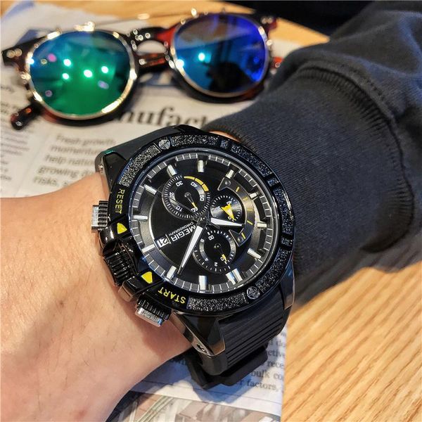 wristwatches 2021 megir mens watches men unique sports watch men's quartz clock waterproof wrist relogio masculino, Slivery;brown
wristwatches 2021 megir mens watches men unique sports watch men's quartz clock waterproof wrist relogio masculino, Slivery;brown
