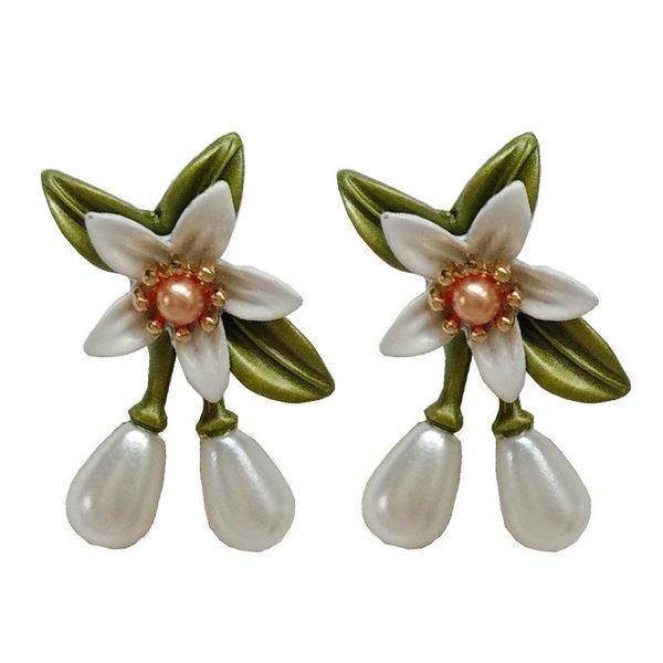 stud fresh camellia flower earrings personality aestheticism contrast temperament pearl tassel ear clip female, Golden;silver
stud fresh camellia flower earrings personality aestheticism contrast temperament pearl tassel ear clip female, Golden;silver