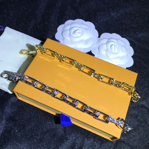 2021 lovers bracelets classic letter brand men's and women's fashion bracelet valentine's day gift with box, Golden;silver
2021 lovers bracelets classic letter brand men's and women's fashion bracelet valentine's day gift with box, Golden;silver