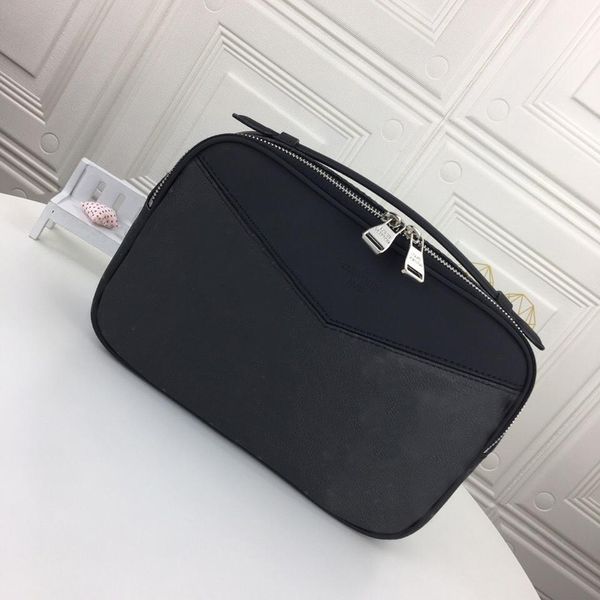 classic genuine leather women and men handsbag evening bags love heart v wave pattern satchel designer shoulder bag chain handbag crossbody, Black;red
classic genuine leather women and men handsbag evening bags love heart v wave pattern satchel designer shoulder bag chain handbag crossbody, Black;red
