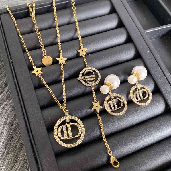 design jewelry 22 years new necklaces net red high version letter pearl earrings bracelet, Silver
design jewelry 22 years new necklaces net red high version letter pearl earrings bracelet, Silver