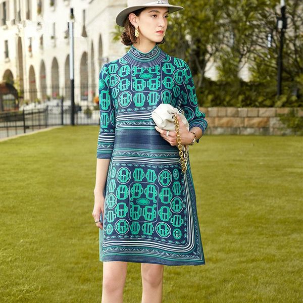 casual dresses ewsfv 2021 autumn women three-quarter sleeve printed pleated dress temperament half high collar plus size midi, Black;gray 
casual dresses ewsfv 2021 autumn women three-quarter sleeve printed pleated dress temperament half high collar plus size midi, Black;gray