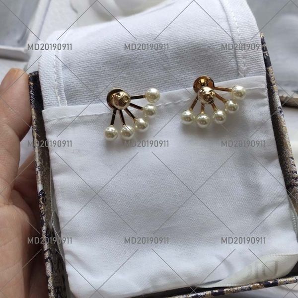 special offer 75% off outlet online new earrings light classic family letter five pearls front and back fan earrings, Golden
special offer 75% off outlet online new earrings light classic family letter five pearls front and back fan earrings, Golden