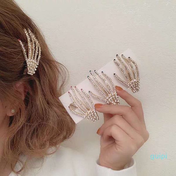 rhinestones skull hand hair clip for women girl diamond hairpins skeleton zombie hair pin halloween hair accessories cosplay headwear, Golden;silver
rhinestones skull hand hair clip for women girl diamond hairpins skeleton zombie hair pin halloween hair accessories cosplay headwear, Golden;silver