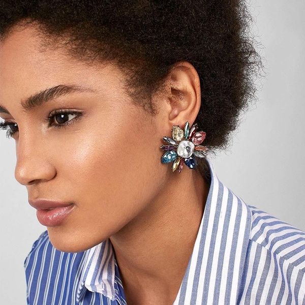 qiaose shiny resin rhinestone flowers stud earrings jewelry for women fashion bohemian crystal collection, Golden;silver
qiaose shiny resin rhinestone flowers stud earrings jewelry for women fashion bohemian crystal collection, Golden;silver