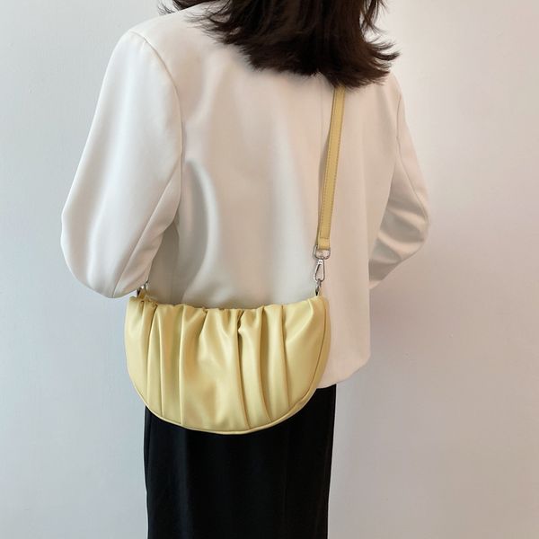 70% s soft wrinkled cloud leisure personality simple portable shoulder summer new korean chain bag
70% s soft wrinkled cloud leisure personality simple portable shoulder summer new korean chain bag