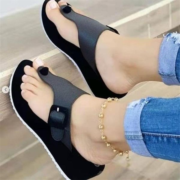 summer fashion large size daily casual slippers ladies lightweight round head buckle flat low flip-flops shoes, Black
summer fashion large size daily casual slippers ladies lightweight round head buckle flat low flip-flops shoes, Black