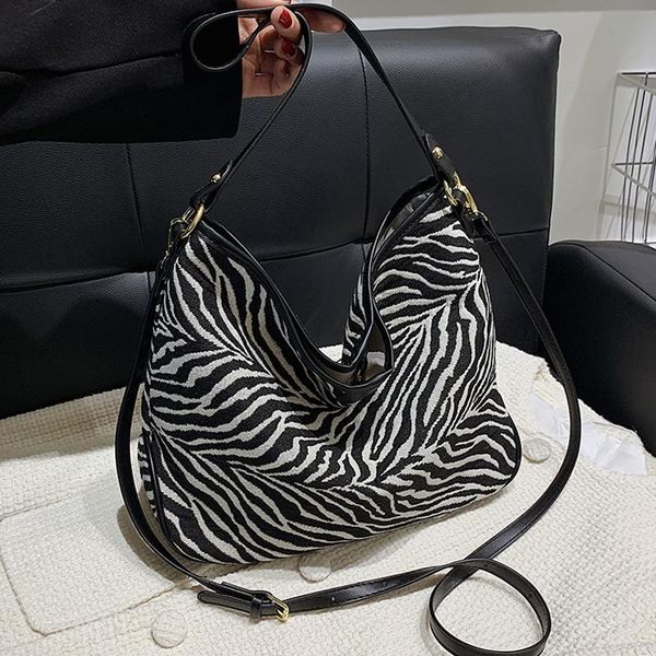 evening bags zebra print large capacity handbag 2021 fashion single shoulder bag cloth women high-grade messenger tote
evening bags zebra print large capacity handbag 2021 fashion single shoulder bag cloth women high-grade messenger tote