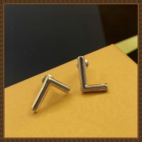 2022 luxury women earring designer stud earrings golden letter studs womens jewelry earrings fashion dangler wedding gift eardrop, Golden;silver
2022 luxury women earring designer stud earrings golden letter studs womens jewelry earrings fashion dangler wedding gift eardrop, Golden;silver