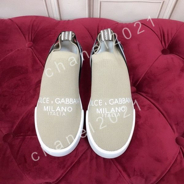 2021 fashion studded boots triple white shoes men women casual cow leather trainers sport sneakers, Black
2021 fashion studded boots triple white shoes men women casual cow leather trainers sport sneakers, Black