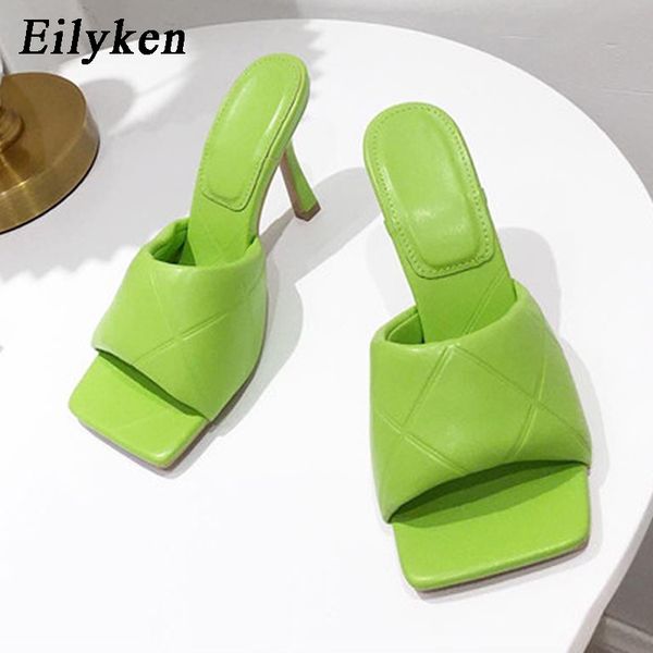 eilyken 2021 mules design jelly color popular womens slippers summer outdoors vintage square toe shoes casual slides c0410, Black
eilyken 2021 mules design jelly color popular womens slippers summer outdoors vintage square toe shoes casual slides c0410, Black