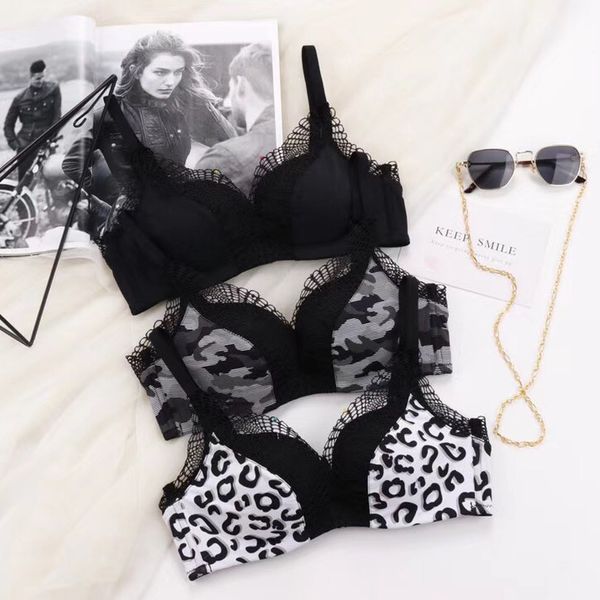 bra set wind cut out lace leopard pattern small without steel ring women's gathered adjustable comfortable suit, Red;black
bra set wind cut out lace leopard pattern small without steel ring women's gathered adjustable comfortable suit, Red;black