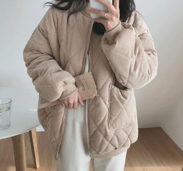 women's jackets 2021 autumn winter women vintage puffer high-quality corduroy pockets oversize wild short coat, Black;brown
women's jackets 2021 autumn winter women vintage puffer high-quality corduroy pockets oversize wild short coat, Black;brown