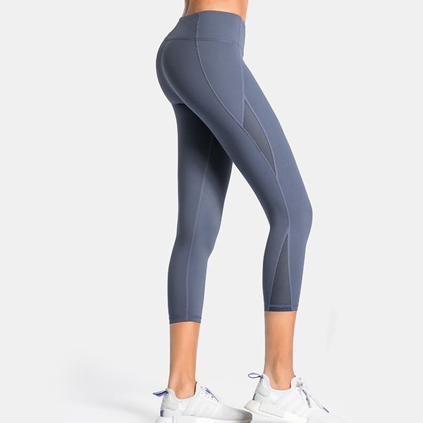 women's elastic tight peach hip sports fitness yoga capris lightweight training pants, Black;white
women's elastic tight peach hip sports fitness yoga capris lightweight training pants, Black;white