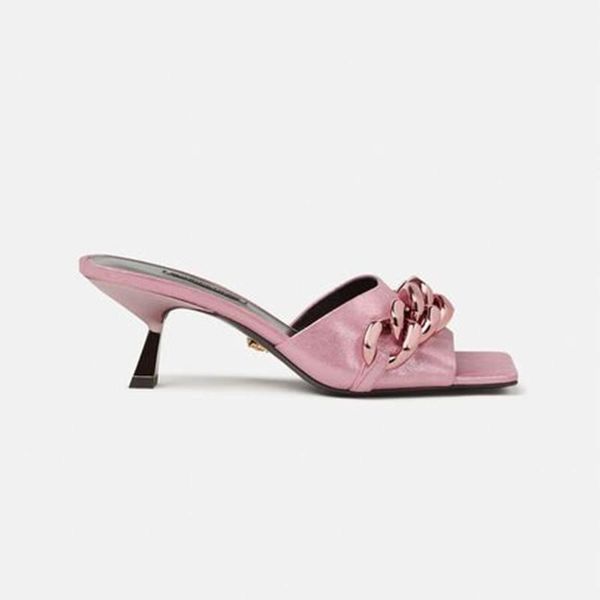 new women medusa chain mid-heel suede mules leather slippers luxury designer shoes flip flop casual shoes sandals pink spring summer counter, Black
new women medusa chain mid-heel suede mules leather slippers luxury designer shoes flip flop casual shoes sandals pink spring summer counter, Black