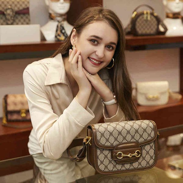 bags handbag hands french niche small c women's 2021 fashion summer high versatile messenger old flower saddle, Black;red
bags handbag hands french niche small c women's 2021 fashion summer high versatile messenger old flower saddle, Black;red