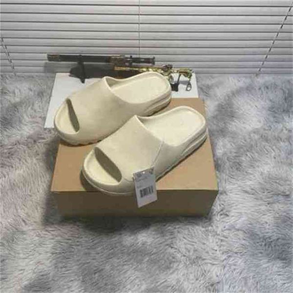 fashion brand slippers foam men super great quality runner outdoor basketball football soccer sneakers sports sandal summer bedroom party kw, Black
fashion brand slippers foam men super great quality runner outdoor basketball football soccer sneakers sports sandal summer bedroom party kw, Black