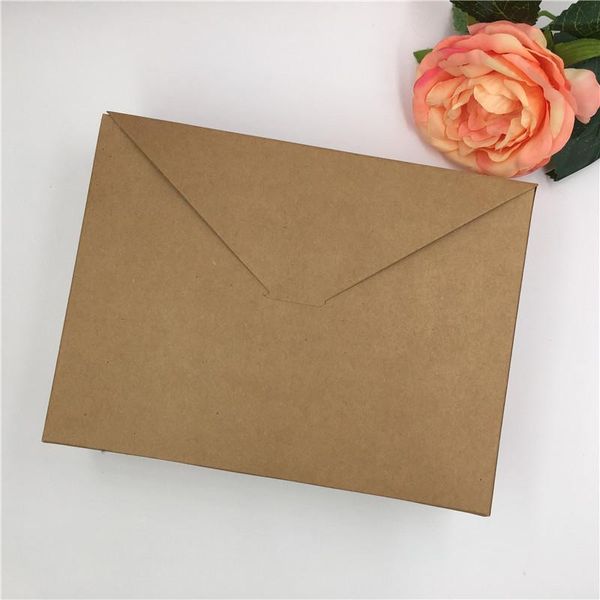 gift wrap 30pcs/lot envelope shaped kraft paper boxes for valentine's day red rose flower gifts packaging container storage big size
gift wrap 30pcs/lot envelope shaped kraft paper boxes for valentine's day red rose flower gifts packaging container storage big size