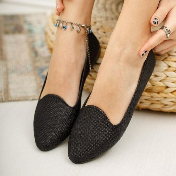 slippers women's black silvery ballerina shoes stylish elegant daily women non-slip slide design custom color and sizes
slippers women's black silvery ballerina shoes stylish elegant daily women non-slip slide design custom color and sizes