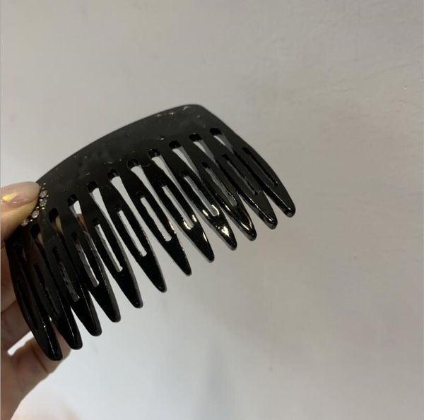 fashionable temperament letter hair clips & barrettes five-pointed star sweet rhinestone headwear comb female fast delivery, Golden;silver
fashionable temperament letter hair clips & barrettes five-pointed star sweet rhinestone headwear comb female fast delivery, Golden;silver