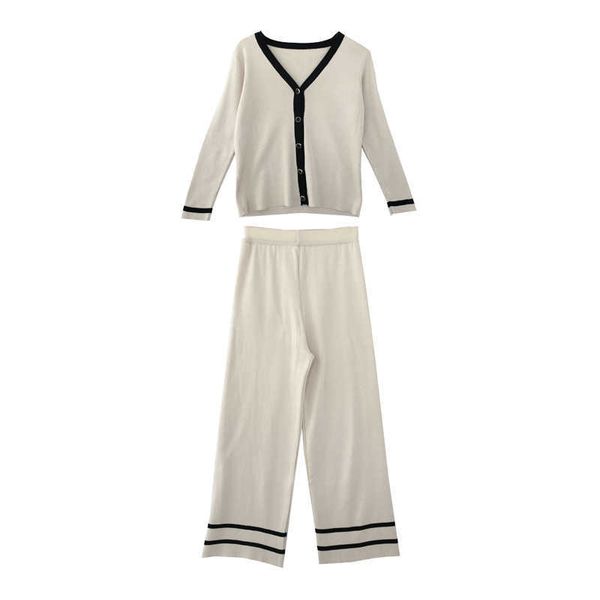 perhaps u women v neck knitted single breasted full sleeve black beige full length wide leg pants set autumn elastic t0006 210529, White
perhaps u women v neck knitted single breasted full sleeve black beige full length wide leg pants set autumn elastic t0006 210529, White