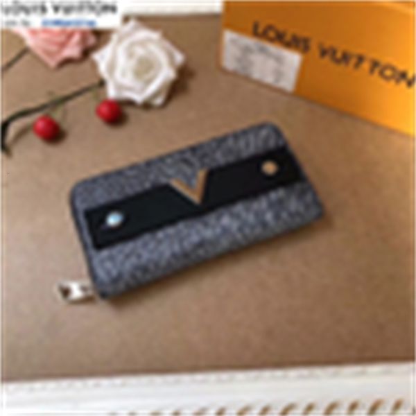 purse long brand real designer chain luxury evening m62522 leather wallet wallet with wallets compact zipper clutches grey key men card hold, Red;black
purse long brand real designer chain luxury evening m62522 leather wallet wallet with wallets compact zipper clutches grey key men card hold, Red;black