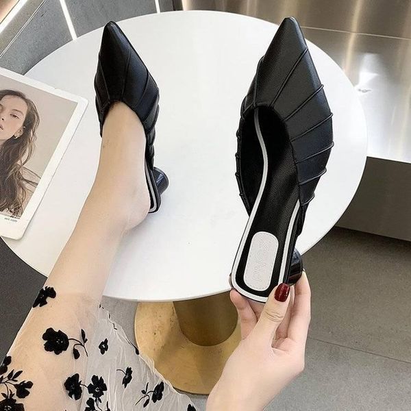 slippers flat shoes 2021 fashion mules for women suede pointed toe slip on sandalias slipper summer sandals women's, Black
slippers flat shoes 2021 fashion mules for women suede pointed toe slip on sandalias slipper summer sandals women's, Black