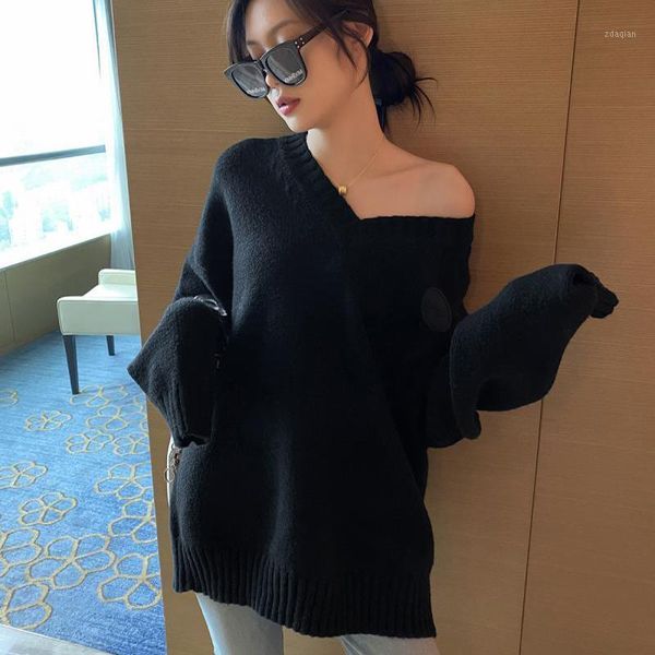 women's sweaters white v-neck pullover women 2021 autumn winter korean loose knitwear midi oversize jumper runway sweater, White;black
women's sweaters white v-neck pullover women 2021 autumn winter korean loose knitwear midi oversize jumper runway sweater, White;black