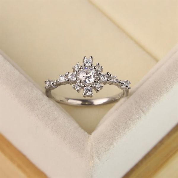 cluster rings s925 silver crown ring goddess fan simple flower sunflower snowflake zircon engagement jewelry, Golden;silver
cluster rings s925 silver crown ring goddess fan simple flower sunflower snowflake zircon engagement jewelry, Golden;silver