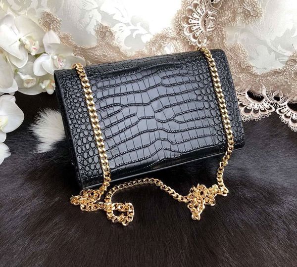 2021 the brand fashion women bag single shoulder his parcel chain tassel mini handbags crocodile pattern bags handbag
2021 the brand fashion women bag single shoulder his parcel chain tassel mini handbags crocodile pattern bags handbag