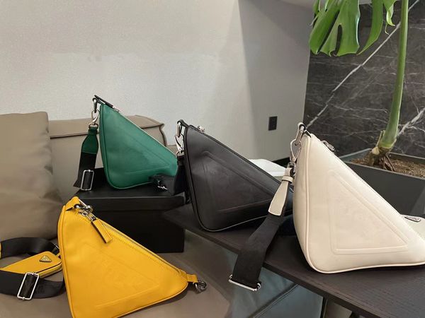 2021 new women's shoulder bag designer messenger bag leather handbag party triangle shopping bag
2021 new women's shoulder bag designer messenger bag leather handbag party triangle shopping bag