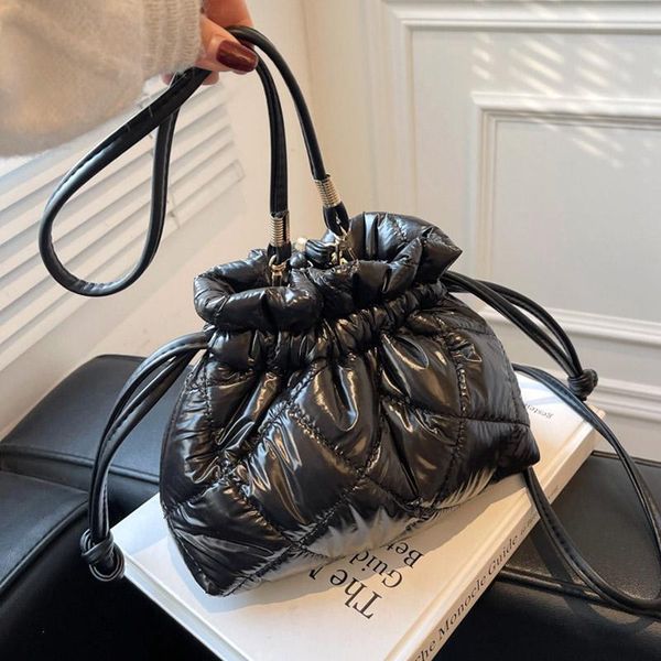 evening bags lingge solid color simple all-match messenger bag high-quality pu leather retro shoulder bucket lady drawstring handbag
evening bags lingge solid color simple all-match messenger bag high-quality pu leather retro shoulder bucket lady drawstring handbag