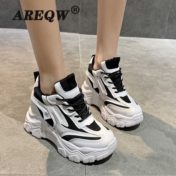 new sneakers women fashion running shoes wedge platform ladies trainer back designer flat y0907, Black
new sneakers women fashion running shoes wedge platform ladies trainer back designer flat y0907, Black