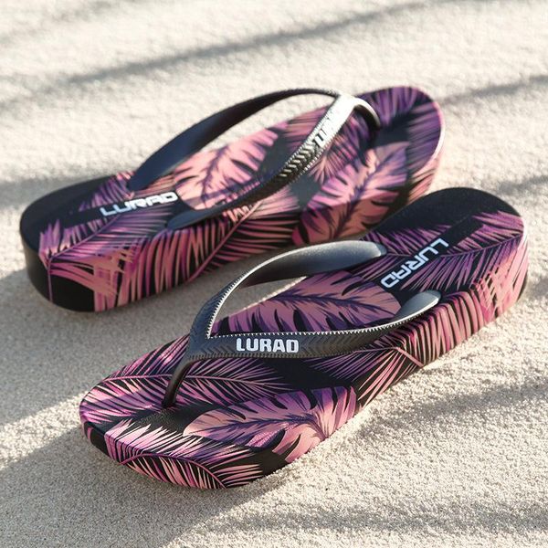 slanted heel printed flip-flops women beach semi-high heeled slippers platform fashion non-slip shoes woman, Black
slanted heel printed flip-flops women beach semi-high heeled slippers platform fashion non-slip shoes woman, Black